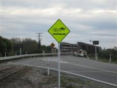 Cyclist warning sign